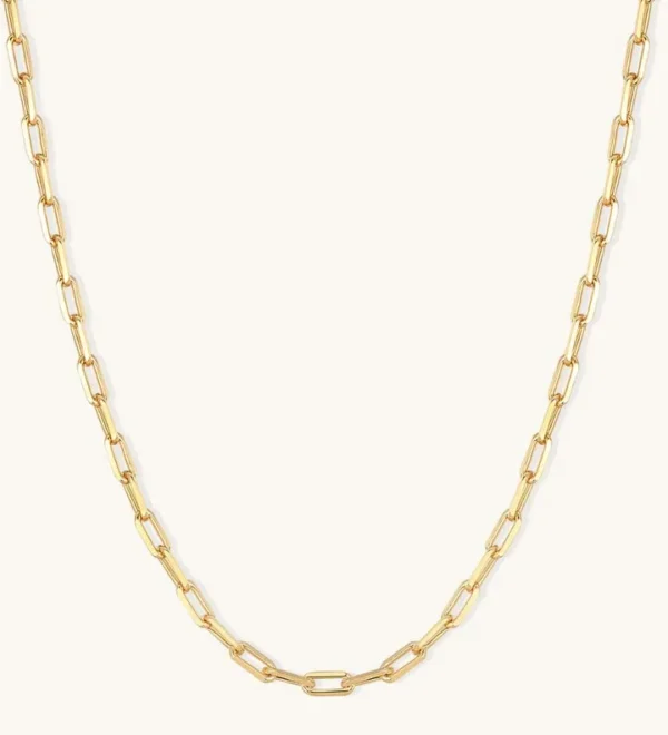 goldfilledboldpaperclipchain_64addfb4-ee83-459c-b900-4cb73991957a.webp